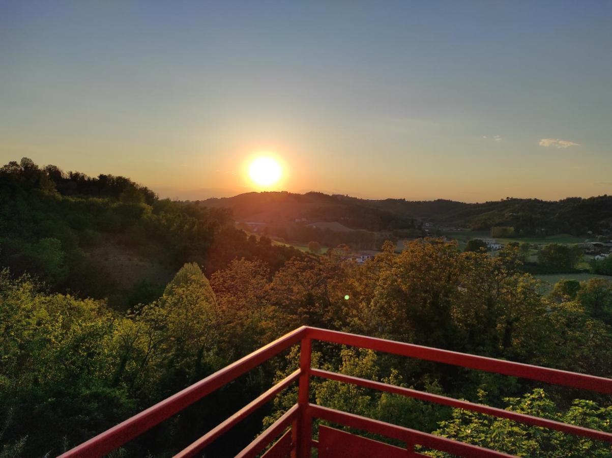 Oasi Del Monferrato - Appartamento Rosso Mombercelli Exterior foto