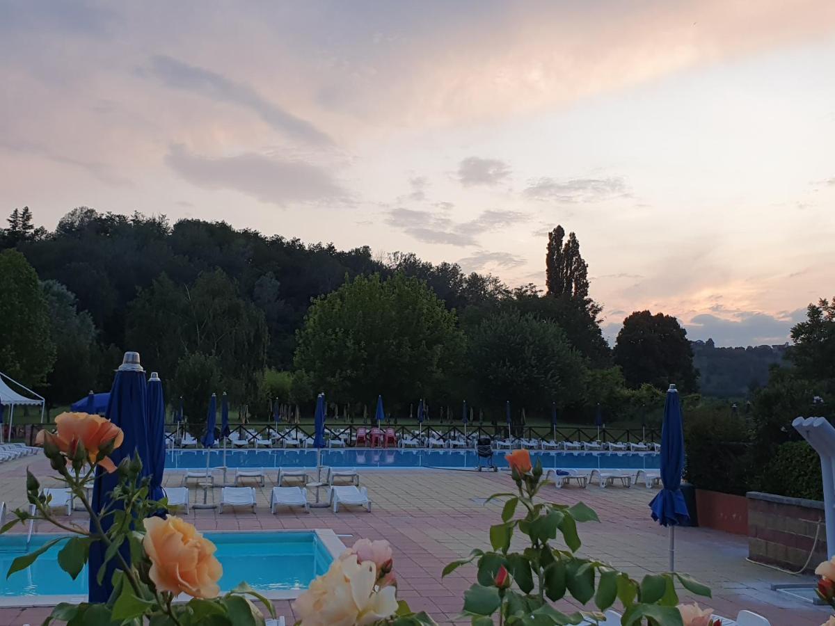 Oasi Del Monferrato - Appartamento Rosso Mombercelli Exterior foto
